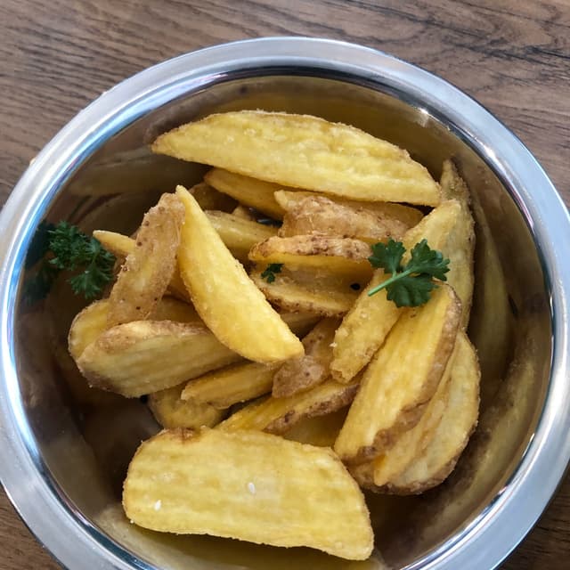 「Crispy potato wedges」の料理の写真