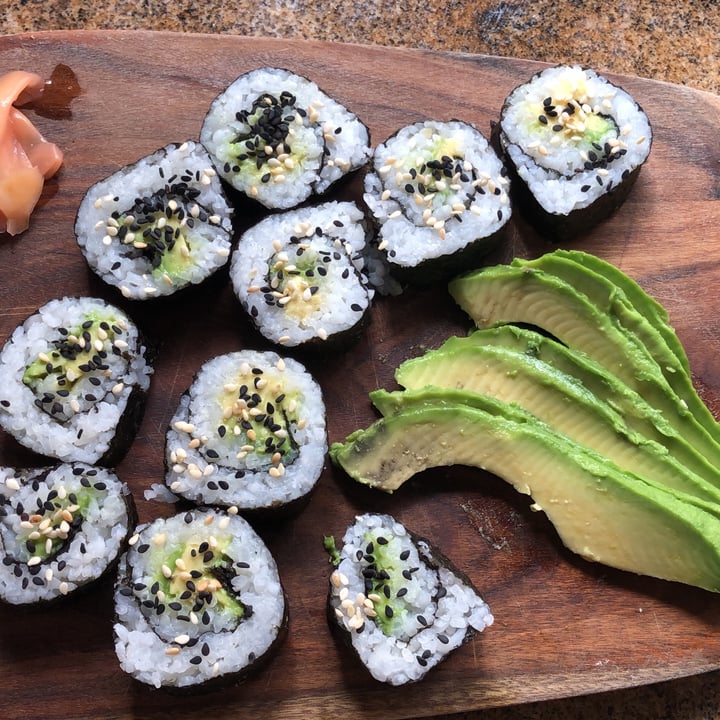 photo of Woolworths Food Sushi nori shared by @ninahowell on  04 Aug 2020 - review