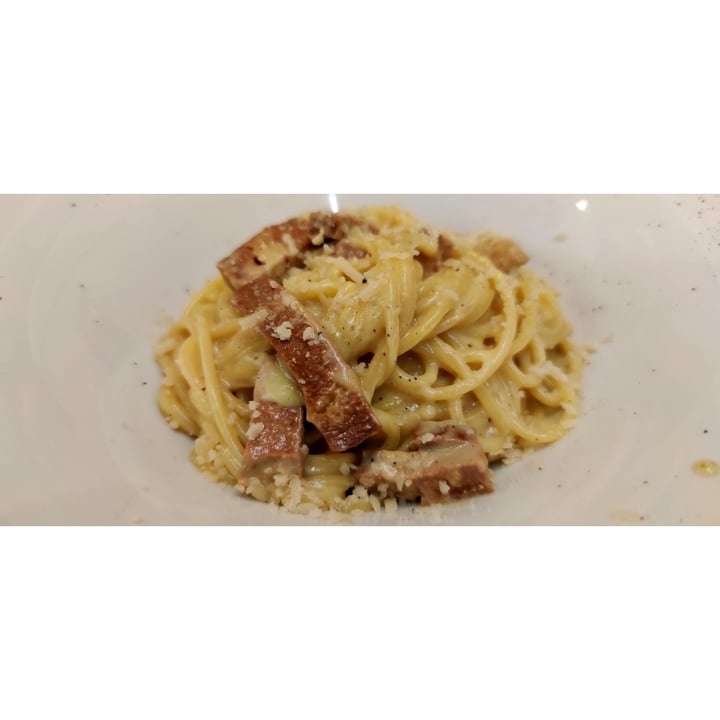 photo of Origano Carbonara vegana shared by @goveg on  10 Oct 2021 - review