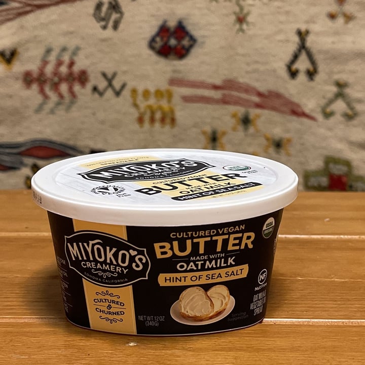 review photo of Miyoko's Creamery Butter Made With Oat Milk Hint Of Sea Salt shared by @hyperbelly on 06 Oct 2021 - review