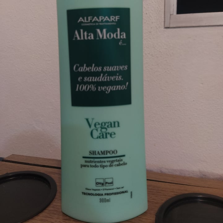 review photo of Alfaparf Alta Moda shampoo Vegan shared by @liza-schaefer on 23 Apr 2022 - review