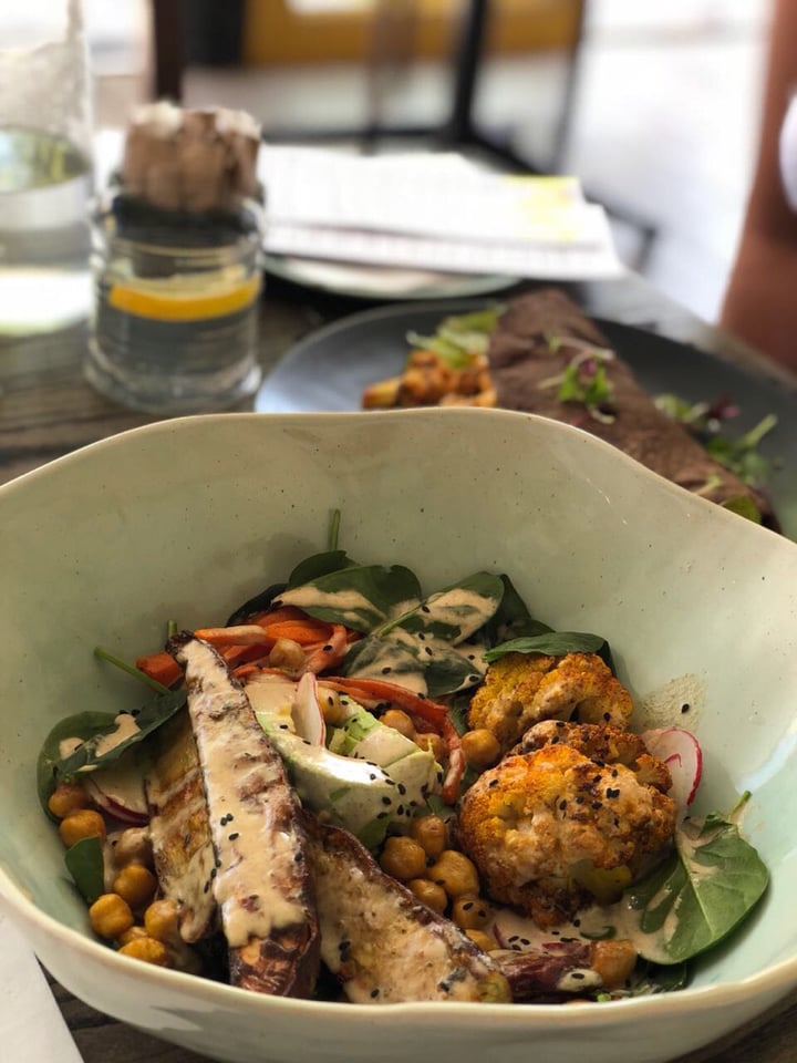 photo of Lexi's Healthy Eatery Glow Bowl shared by @dharshpillaycolas on  02 Sep 2018 - review