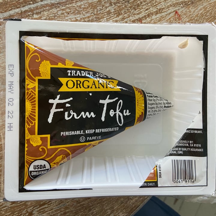photo of Trader Joe's Organic Firm Tofu shared by @thatsoutherngirl on  29 Mar 2022 - review