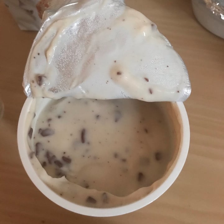 photo of Made With Luve Stracciatella Lughurt shared by @ella2mcs on  24 Jan 2021 - review