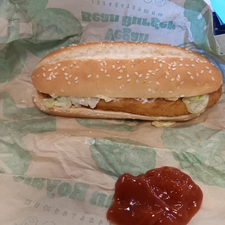 photo of Burger King Vegan royale shared by @beagalli on  08 Apr 2022 - review