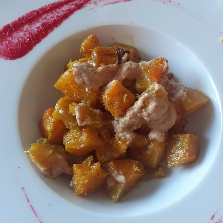 photo of Apriti Sesamo Zucca Delica al Forno con Salsa Mandorle & Semi di Zucca Tostati shared by @redape on  20 Feb 2022 - review