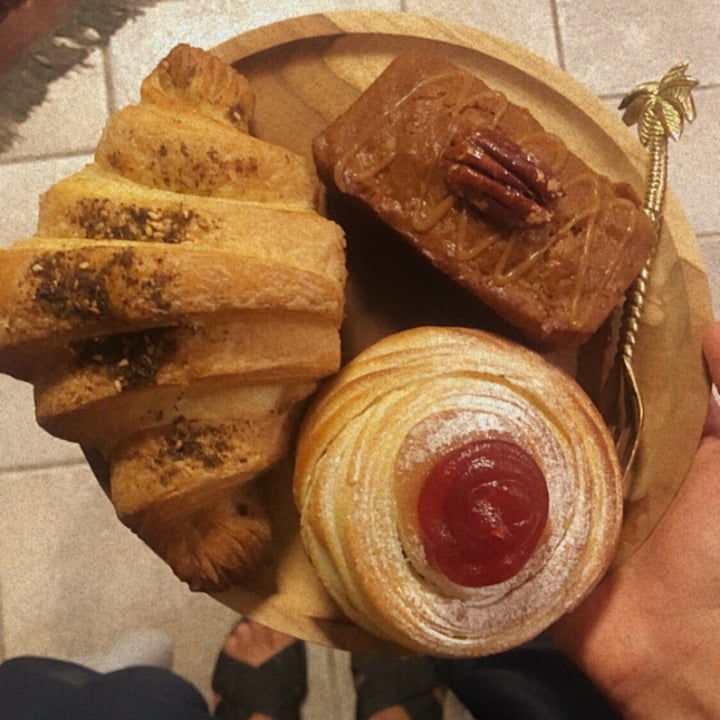 review photo of Toastic Bakery Zaatar Croissant shared by @sukkari on 30 Jun 2020 - review