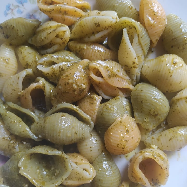 photo of Mozzarisella Honest basil pesto shared by @pollyb on  20 Jul 2022 - review