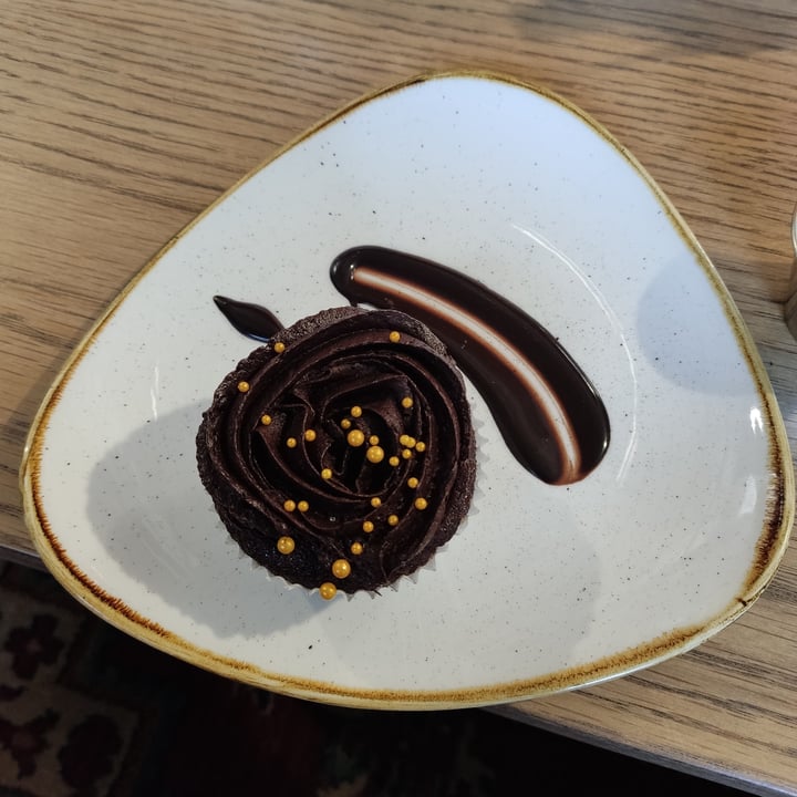 photo of Kaylee's Eatery Chocolate Cupcake shared by @space999sailor on  17 Sep 2022 - review