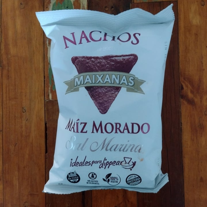 photo of Maixanas Nachos sabor Maíz Morado shared by @marianvegan on  13 Jan 2022 - review