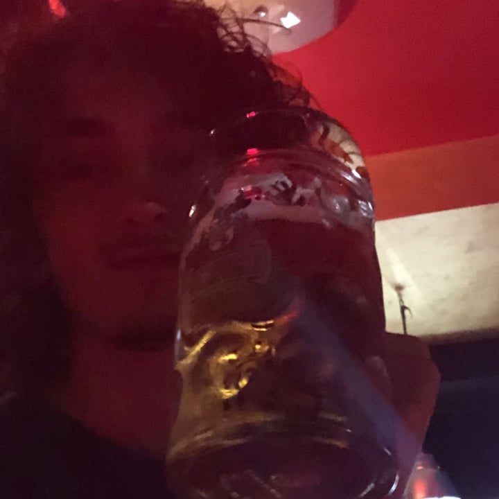 review photo of Estrella Birra shared by @unamoracheabbonda on 08 Aug 2022 - review