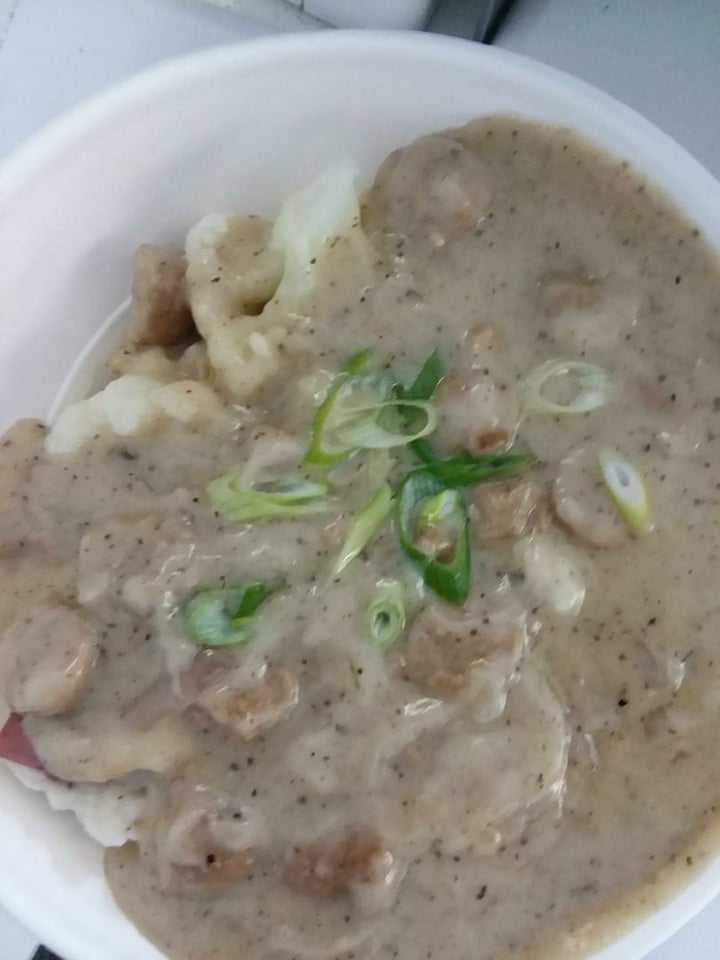 photo of Evan's Organic Eatery Smashed potatoes with cauliflower and sausage gravy shared by @annesemenak on  22 Nov 2018 - review