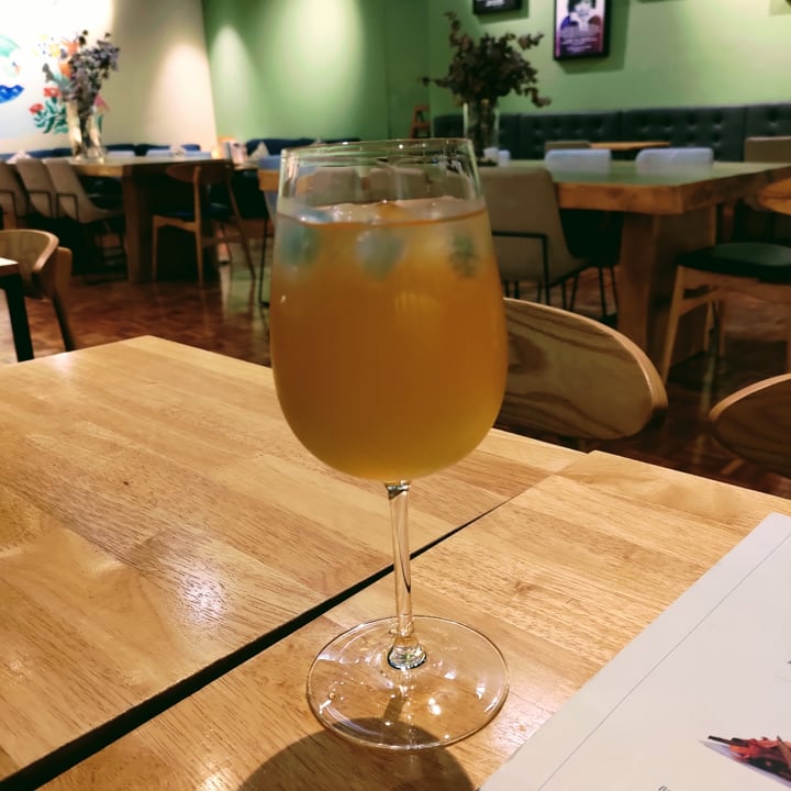 photo of Simply Good Food Passion Fruit Kombucha shared by @stevenneoh on  13 Nov 2021 - review