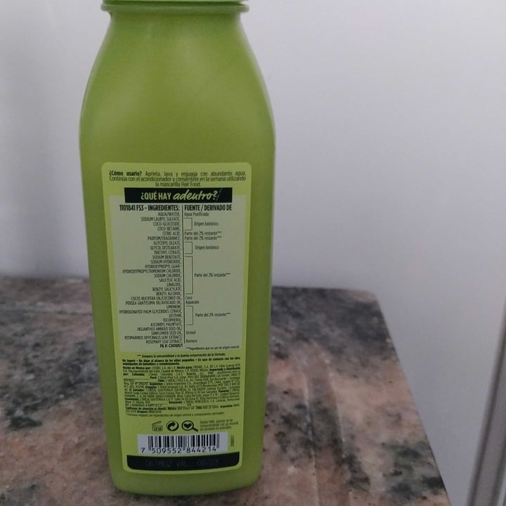 review photo of Garnier Hair Food Aguacate shared by @romibaranda on 03 May 2022 - review
