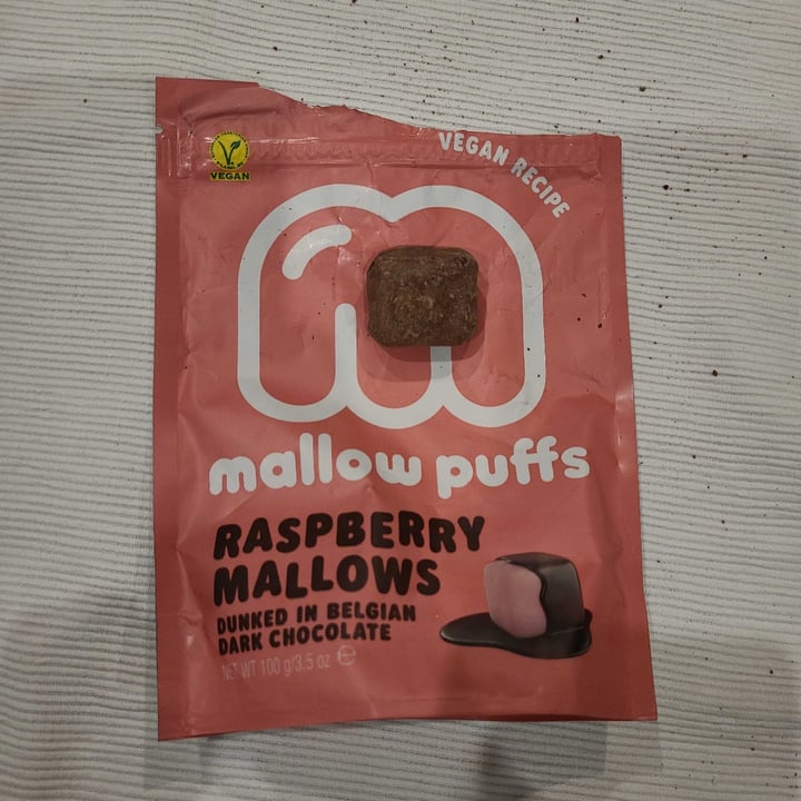 review photo of Mallow puffs Raspberry Mallows in Dark Chocolate shared by @felipealemanco on 25 Oct 2021 - review
