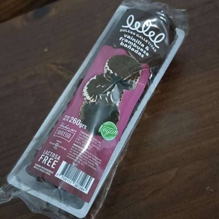 review photo of Lelel Galletitas de vainilla bañadas en chocolate shared by @rodri05 on 25 Jul 2022 - review