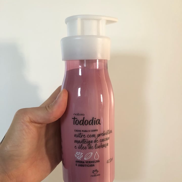 review photo of Natura creme para o corpo Tododia Amora Vermelha e jabuticaba shared by @isaferns on 04 May 2022 - review