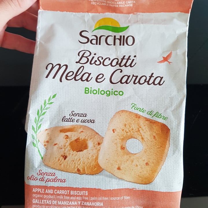 photo of Sarchio Biscotti Mela E Carote shared by @giuliamarzorati on  08 Oct 2022 - review