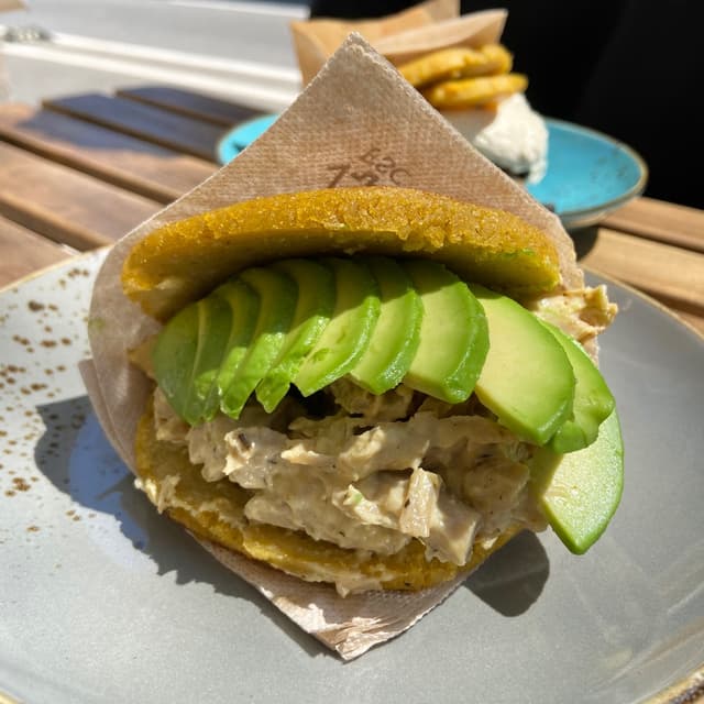 Photo of the dish “Arepa Reina Pepiada”