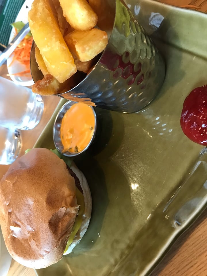 photo of Harvester Beacon Quay Purist Burger shared by @mollymorley on  24 Dec 2019 - review