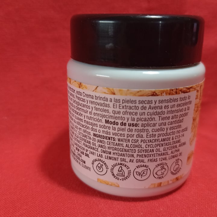 review photo of Violetta cosméticos Crema Para Rostro Con Extracto De Avena shared by @luujimenezz on 23 Nov 2022 - review