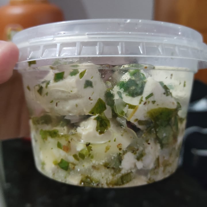 photo of Katsu Alimentos Tofu marinado shared by @amandamenini on  21 Apr 2022 - review