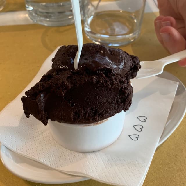 Foto do prato “Gelato al Cioccolato Fondente”