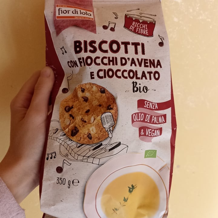 photo of Fior di Loto Biscotti Con Fiocchi D’avena E Cioccolato shared by @nononorae on  16 Oct 2021 - review