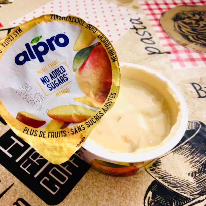 photo of Alpro Mango Yogurt (No Added Sugars) shared by @sofymnt on  21 May 2021 - review