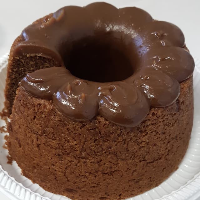 「Bolo de especiarias com doce de leite」の料理の写真