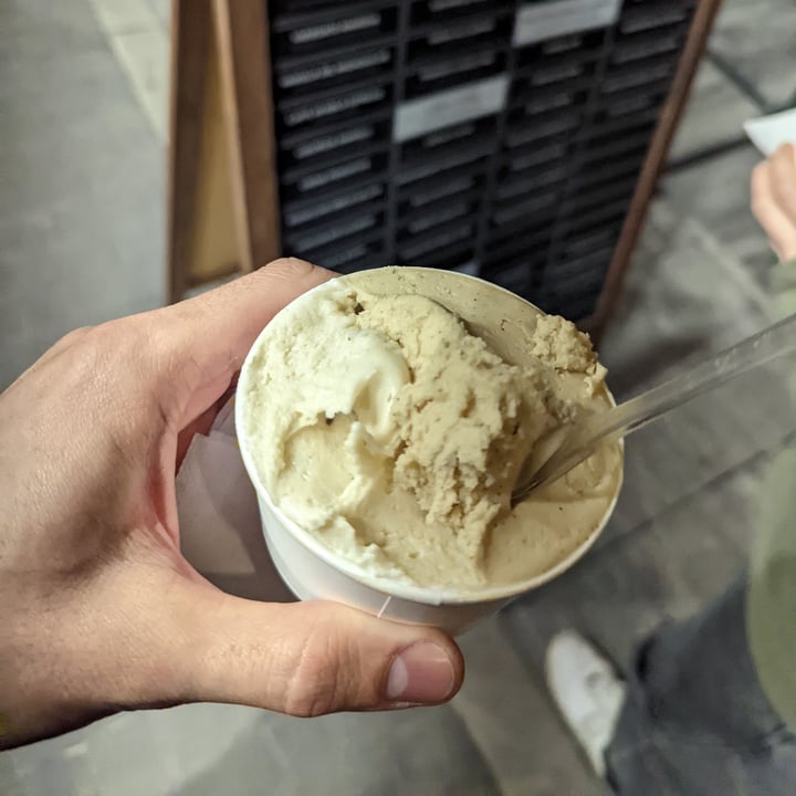 photo of Accademia del Gelato Gelato Vegan shared by @duud on  20 Mar 2022 - review