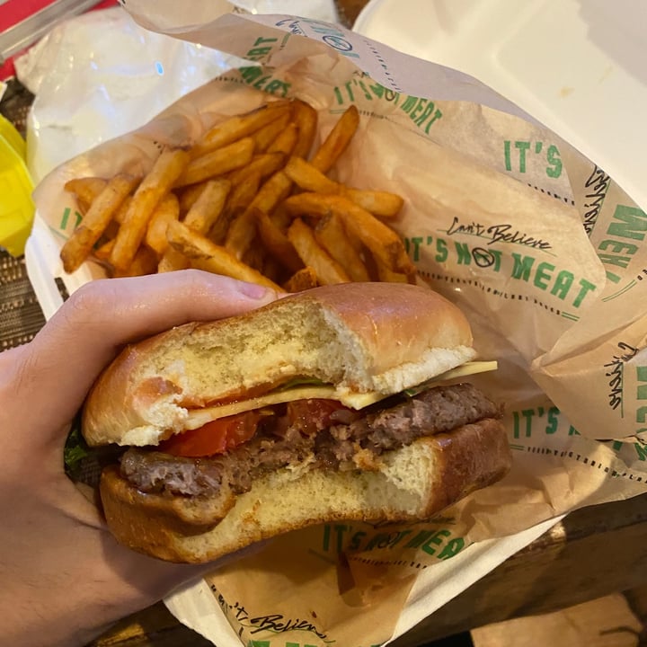 photo of Can't Believe It's Not Meat Big Mik shared by @convicti0n on  16 Aug 2021 - review