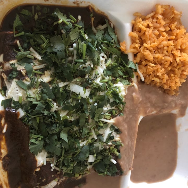 photo of Panchos Vegan Tacos Restaurant Mole Enchiladas shared by @lovespigs on  05 May 2022 - review