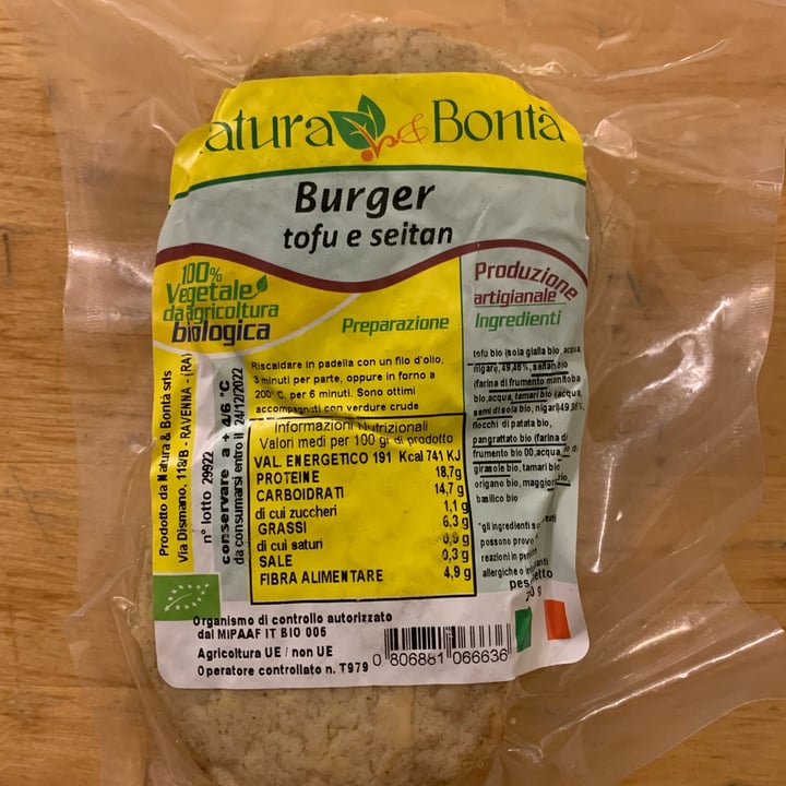 review photo of Natura e bontà di Antonio Iaculli Burger Di Tofu E Seitan shared by @martachatnoir92 on 25 Oct 2022 - review