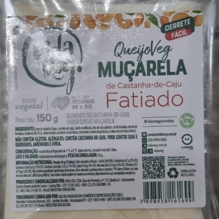 photo of Vida Veg queijo mussarela fatiado 100% vegetal shared by @tasuko on  22 Jun 2022 - review