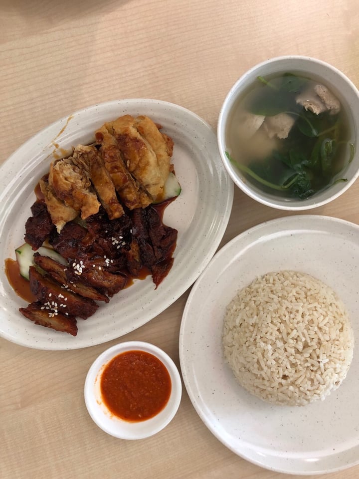 review photo of Love Veggie Cha shao chicken rice shared by @joanchong on 22 Sep 2019 - review