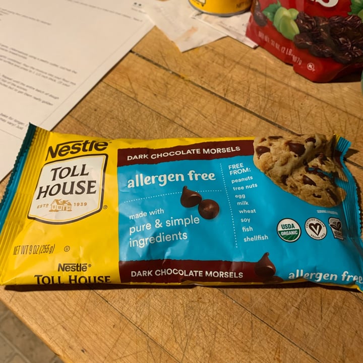 photo of Nestlé Allergen-Free Semi sweet Chocolate chips shared by @joantheflorist on  18 May 2022 - review