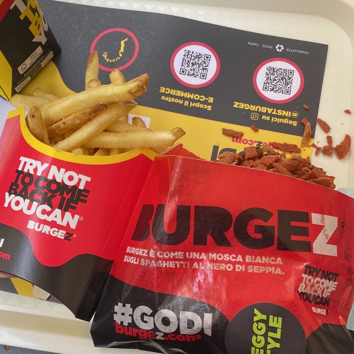 review photo of Burgez crash burgez shared by @grtdfr on 14 Oct 2022 - review
