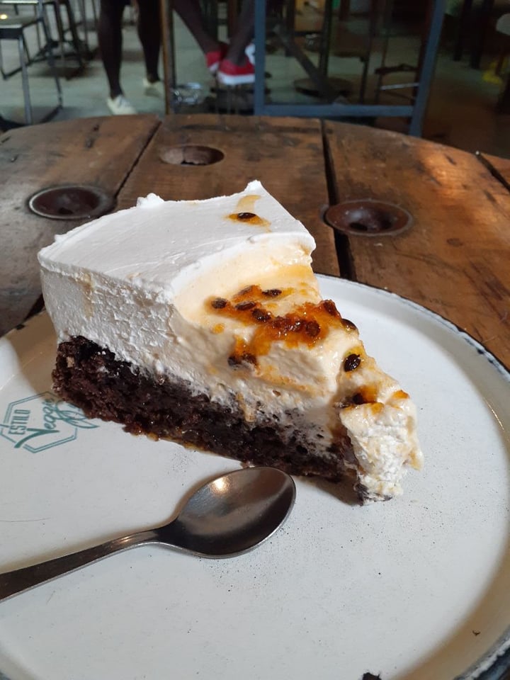 photo of Estilo Veggie Torta de chocolate y maracuyá shared by @java on  15 Feb 2020 - review