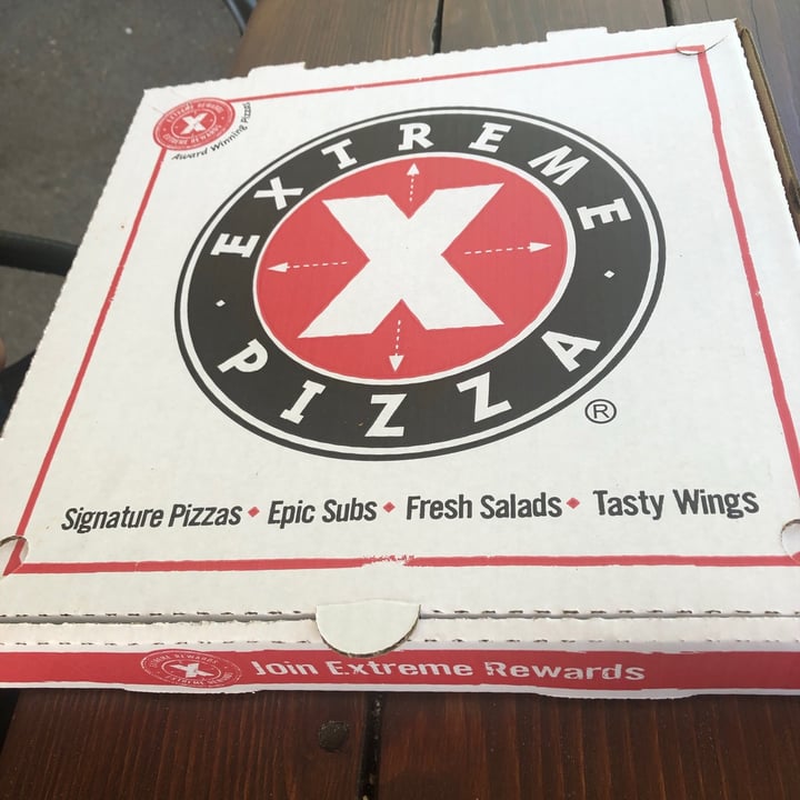 review photo of Extreme Pizza Pandora’s Box Pizza (veganized) shared by @wholefoodwholehearts on 10 May 2021 - review