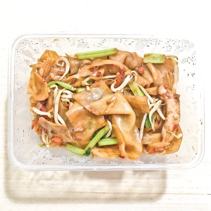 photo of Xing Xing Vegetarian Food Veg Fried Kway Teow shared by @alettertovegans on  14 Jul 2019 - review