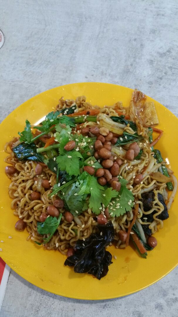 photo of Shu vegetarian 蔬方斋 炒麻辣面 Fried Mala Noodle shared by @vegluv on  23 Feb 2020 - review