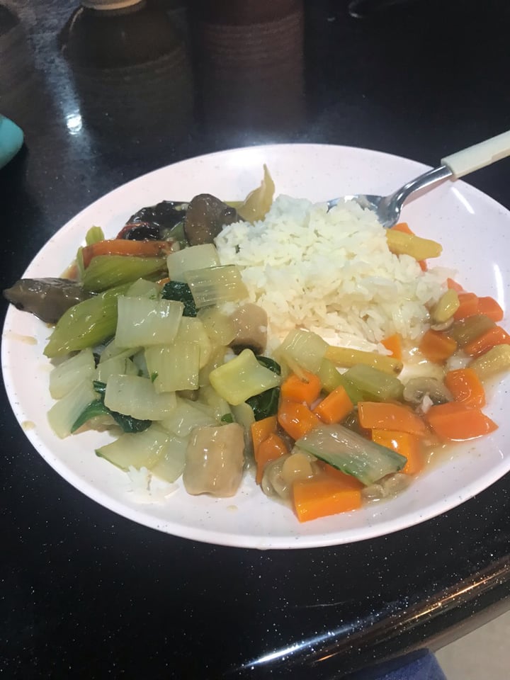 photo of Chwee Hua Economical Rice Rice + 3 Vegetable Toppings shared by @lolendoll on  20 Oct 2019 - review