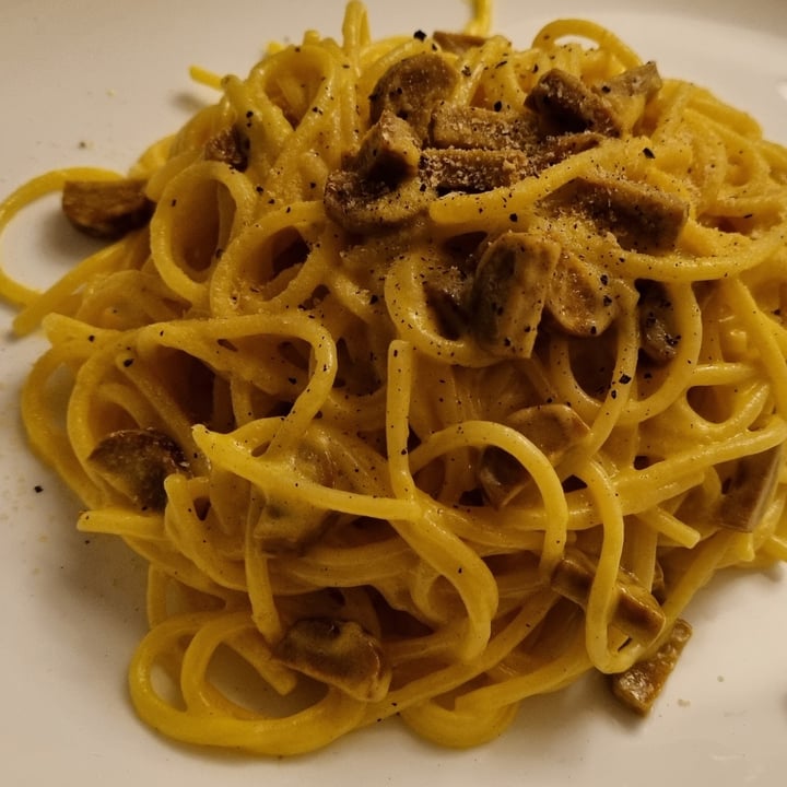 photo of Sopra la panca Carbonava shared by @arwen16 on  30 Mar 2022 - review
