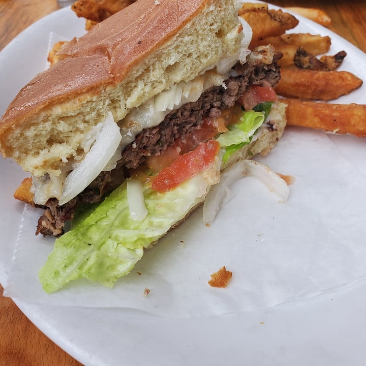 photo of Fumo Vegan Burger shared by @yomib on  12 Nov 2020 - review
