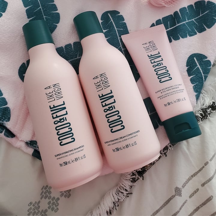 photo of Coco & Eve Super Hydrating Shampoo And Conditioner shared by @cassielainie on  21 Jan 2022 - review
