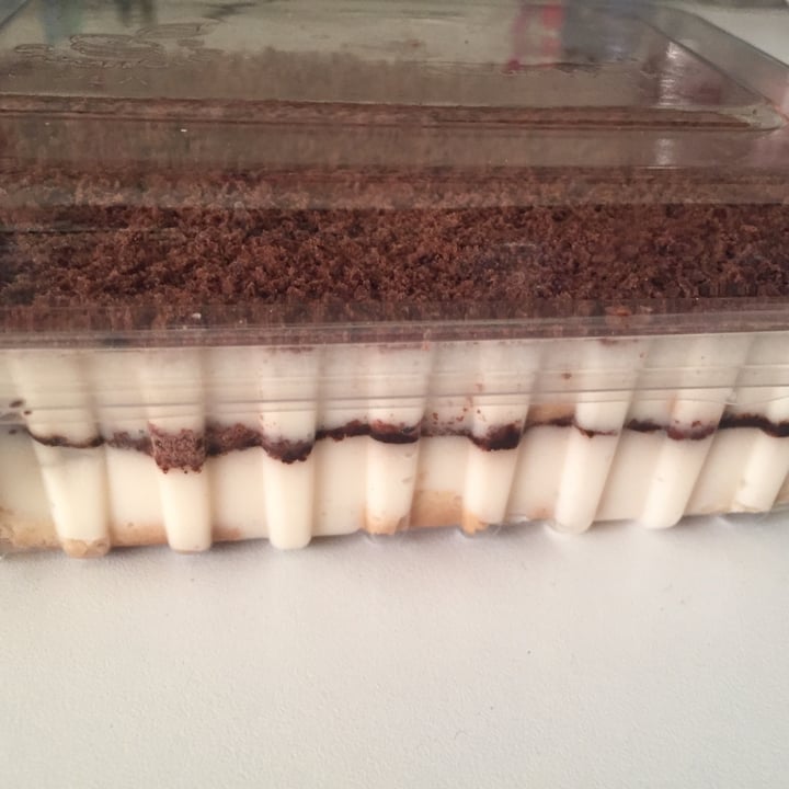 review photo of Evergreen Vegan Deli Peppermint Crisp Tart shared by @vibrantvegan on 10 Apr 2022 - review