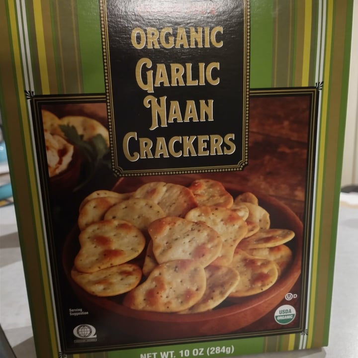 Trader Joe's Organic Garlic Naan Crackers Review abillion