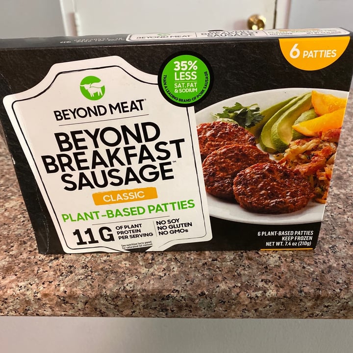 photo of Beyond Meat Beyond breakfast Sausage Classic  shared by @ggonzalez on  21 May 2020 - review