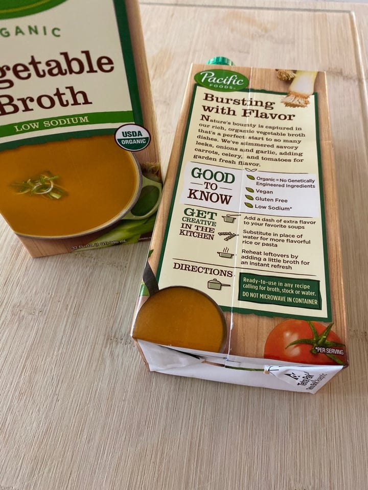 photo of Pacific Foods Organic Vegetable Broth Low Sodium shared by @gardenforlife on  20 Dec 2019 - review